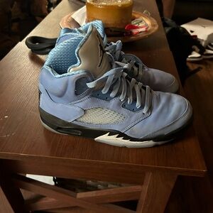 Baby blue Jordan size 9 1/2